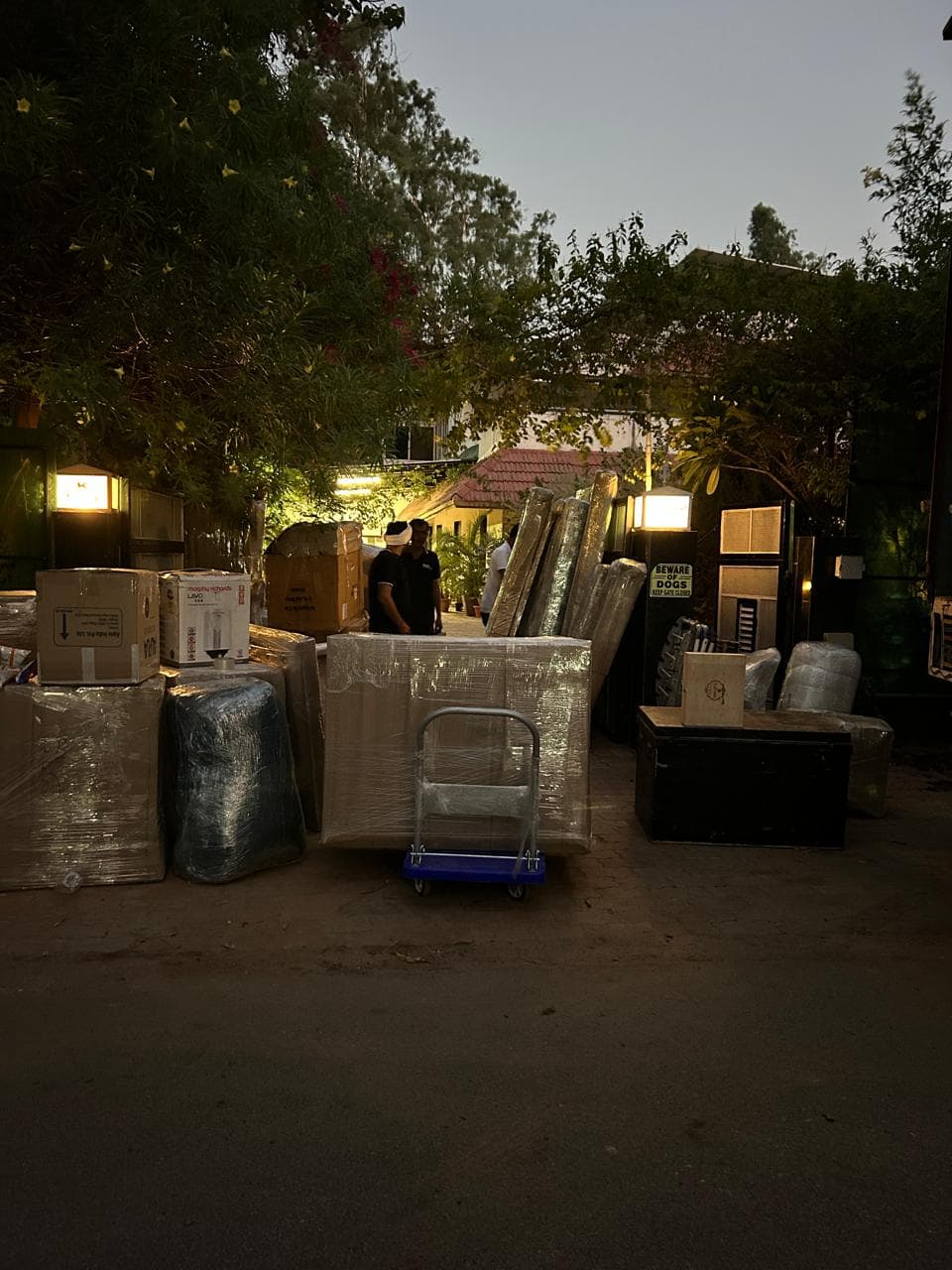 ShiftEro Ahmedabad to Delhi Bungalow Shifting